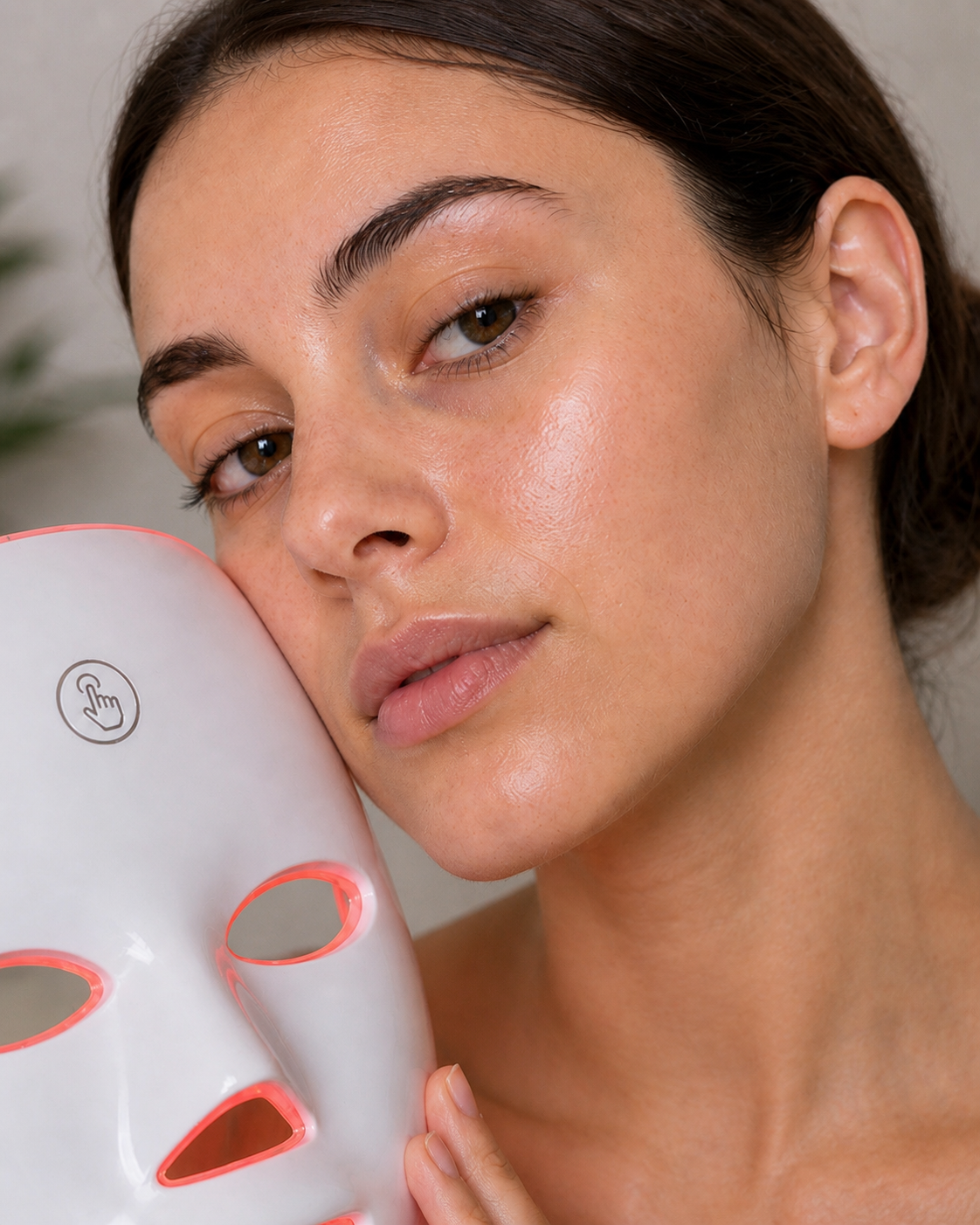 LumiGlow™ LED Therapy Mask