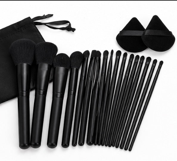AirFlawless™ Makeup Brush Set